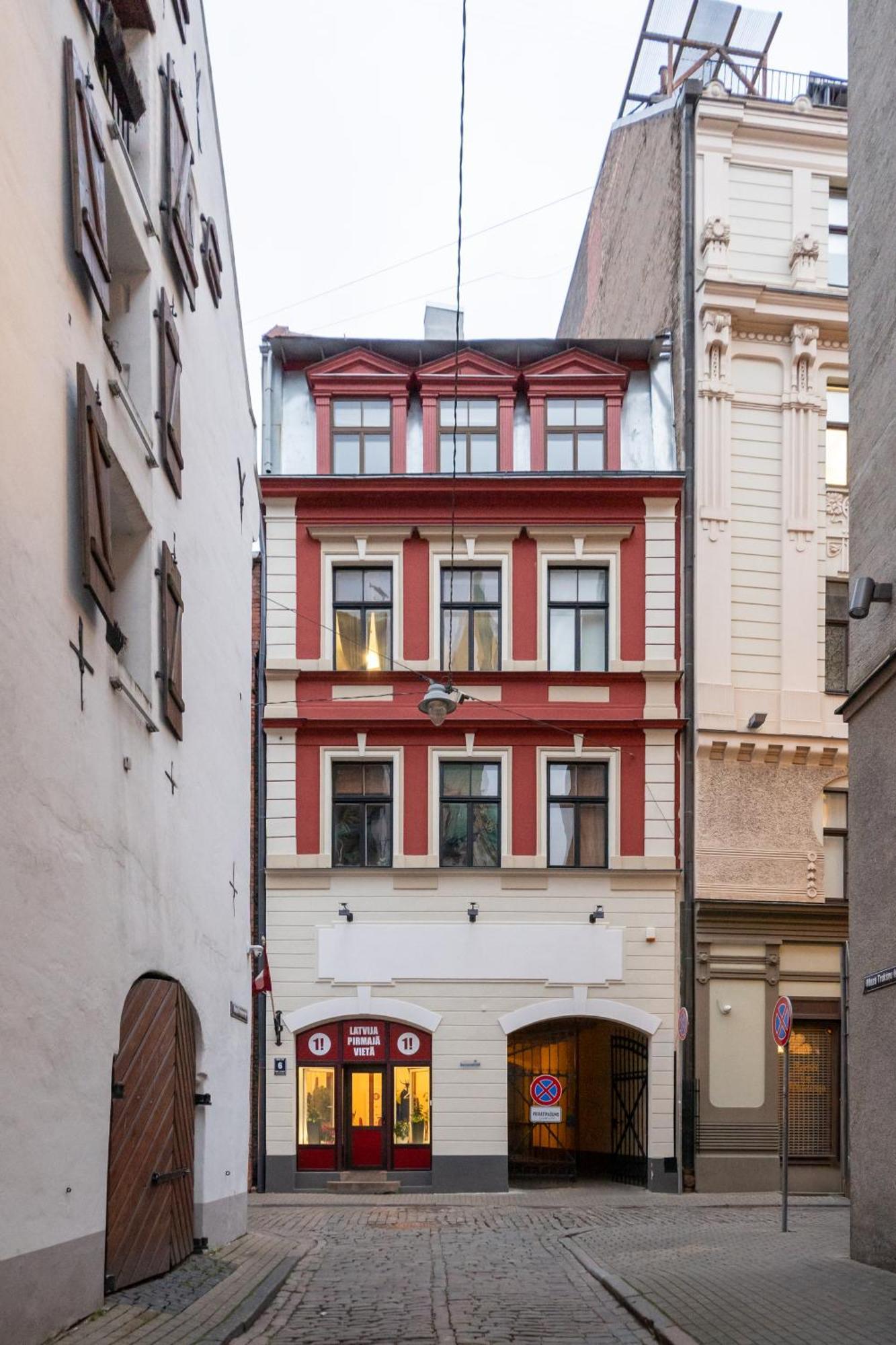 Soleil - Shine Of The Old Town, Parking & Sauna Apartment