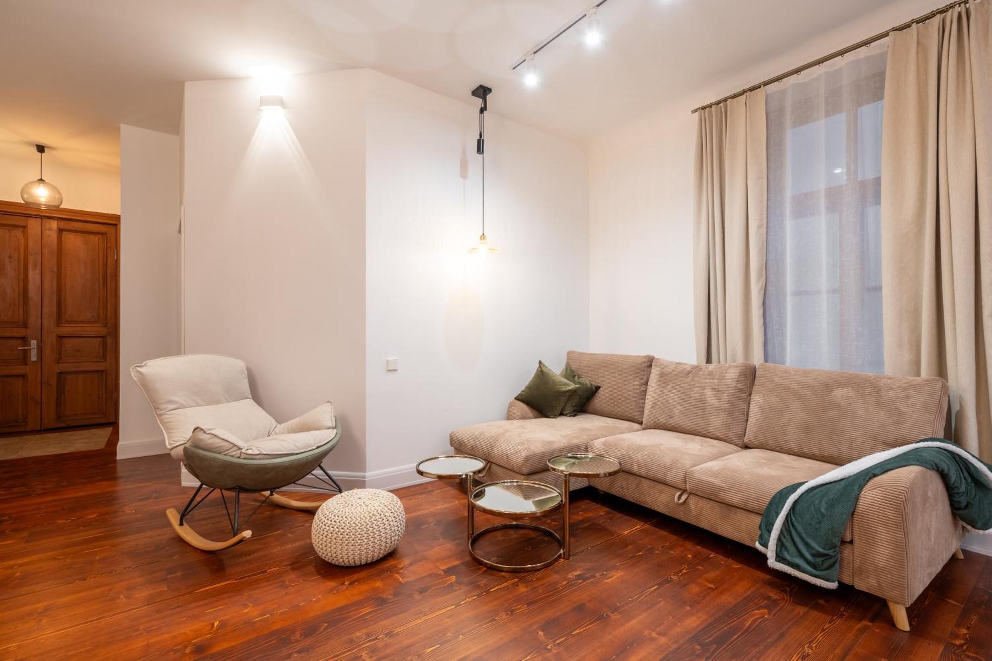 Apartment Soleil - Shine Of The Old Town, Parking & Sauna Riga